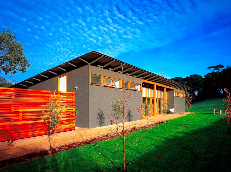 This Farm House At Main Ridge Is Clad In LYSAGHT MINI ORB® In Woodland ...