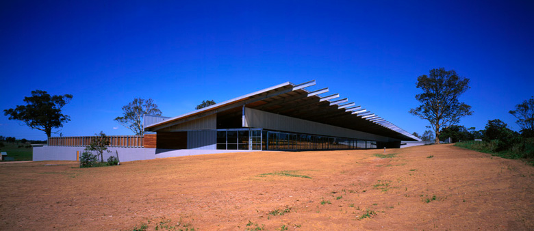 International Shooting Centre, Cecil Park, Sydney uses LYSAGHT PANELRIB® and LYSAGHT KLIP-LOK® 406 made from COLORBOND® steel